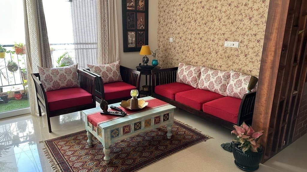 Classic Elegant Combination Of Home furnishings
